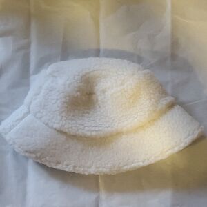 GAP Kids Sherpa Bucket Hat